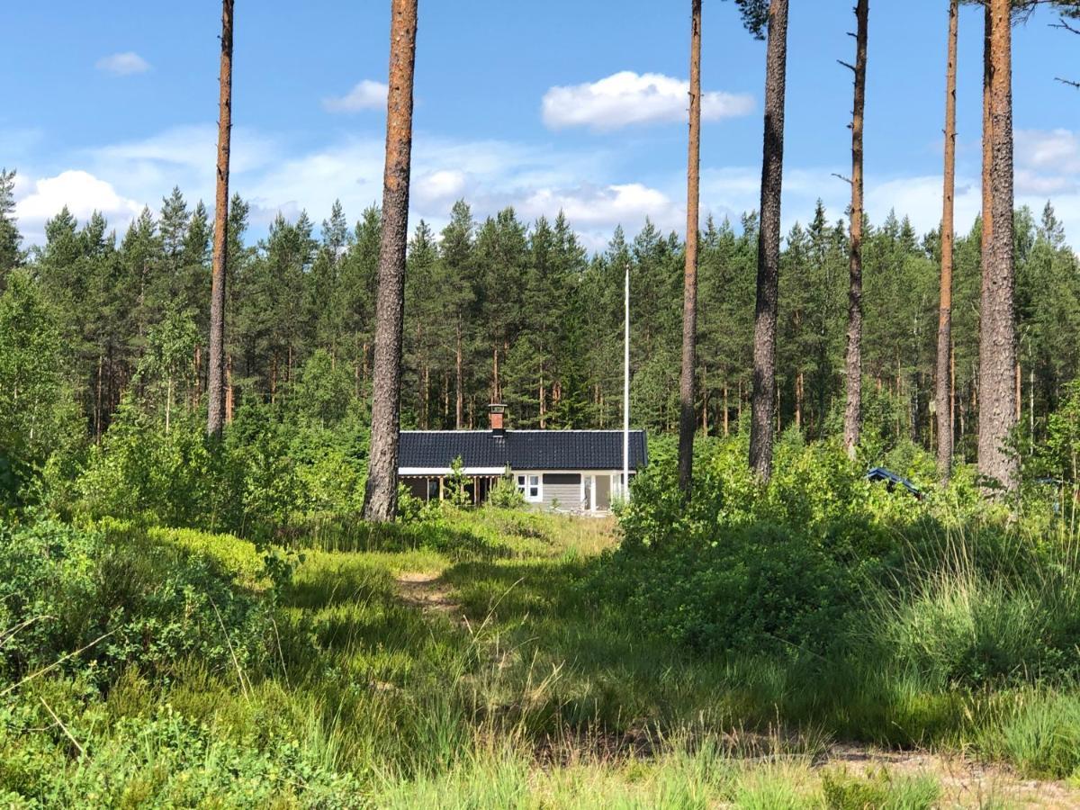 Modern Lakeside Cottage & Boat Near Isaberg Kavsjo Bagian luar foto